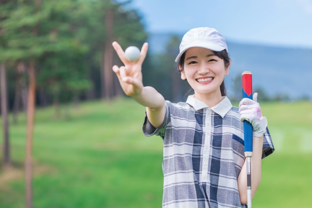 本厚木駅から徒歩3分！24時間通い放題のインドアゴルフ「SWING24/7本厚木店」が仕事帰りの練習に最適な理由